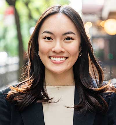 Laura Le / Senior Operations Analyst